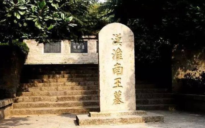墓棱什么成语_成语故事简笔画(3)