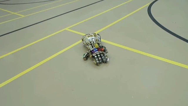 用乐高打造宇宙最强装备？亮瞎眼的无限手套 