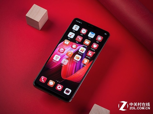 超视野全面屏就看它 90%屏占比颜值不俗 