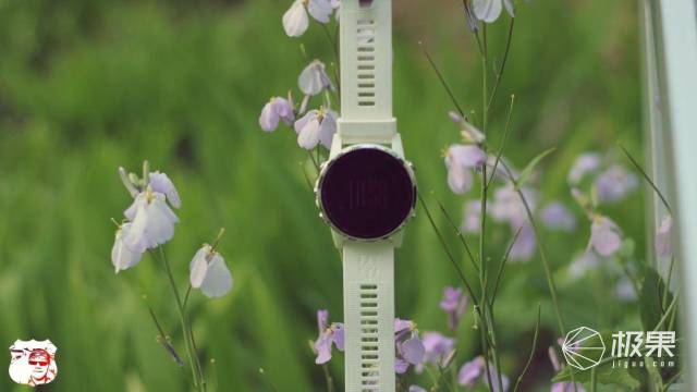 集合数套专业户外设备的腕表，让旅行小白秒变户外老炮