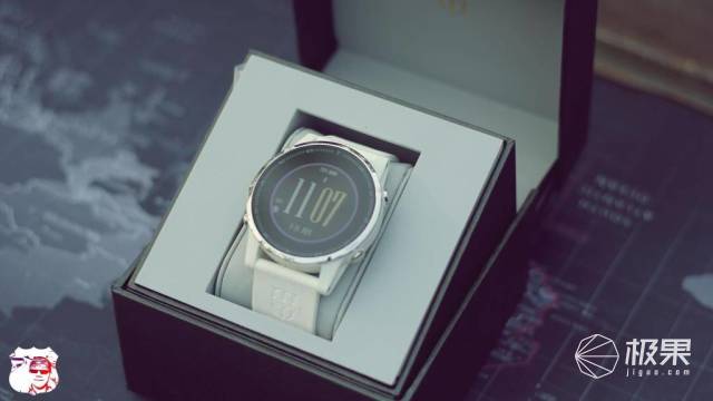 集合数套专业户外设备的腕表，让旅行小白秒变户外老炮