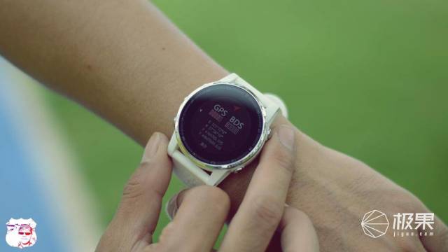 集合数套专业户外设备的腕表，让旅行小白秒变户外老炮