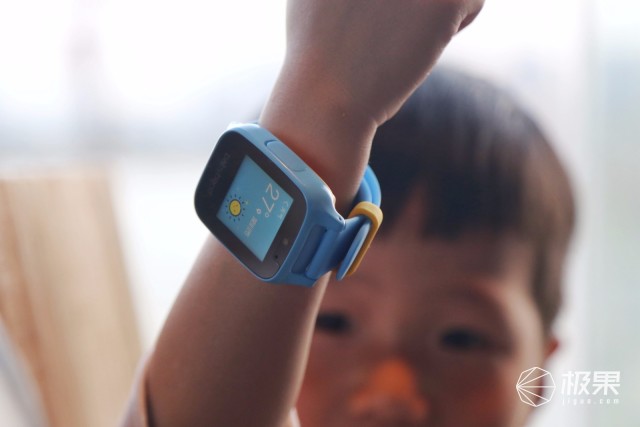 孩子的成长新伙伴，贝贝欢儿童手表体验
