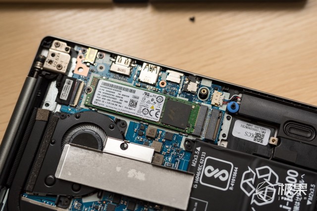 轻薄设计独立显卡，五千价位里的小钢炮—联想小新Air14评测