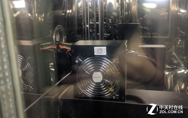 真金不怕火炼 航嘉WD500K挑战恒温箱 