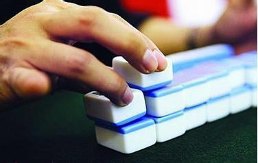 揭秘麻将千术 打麻将常见的出千手法太厉害了