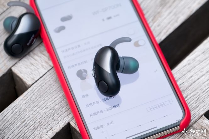 运动、降噪两不误 索尼WF-SP700N才是分体耳