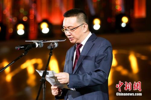 世界鉆石交易所聯(lián)合會執(zhí)行委員，中國珠寶玉石首飾行業(yè)協(xié)會副會長，上海鉆石交易所總裁林強