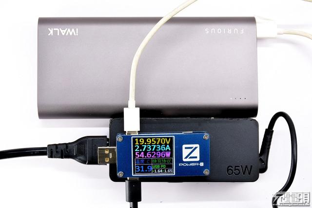 iWALK F20P (20000mAh) PD快充移动电源拆解评测