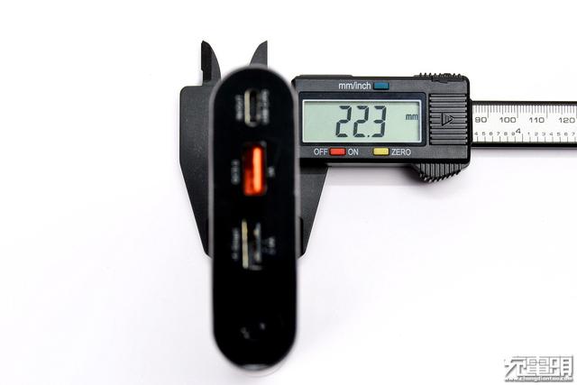 iWALK F20P (20000mAh) PD快充移动电源拆解评测