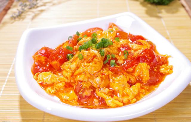 西红柿炒蛋到底先炒西红柿还是鸡蛋?西红柿炒蛋的3种不同做法