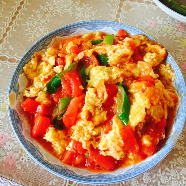 西红柿炒蛋到底先炒西红柿还是鸡蛋?西红柿炒蛋的3种不同做法