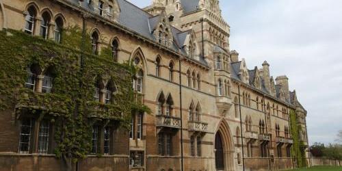 英国神婆说我5月犯桃花,原来背后一切都有科学