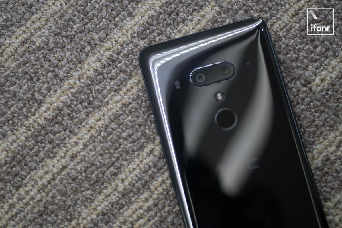 HTC U12+ 上手:HTC 手机最旗舰的双摄,HTC
