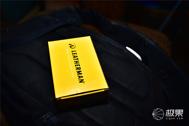 莱泽曼多功能折叠钳上手：17种功能于一身，“钳”力无穷