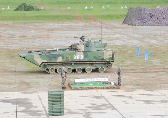 溯本清源:小议05式两栖装甲突击车的低后坐力105毫米坦克炮