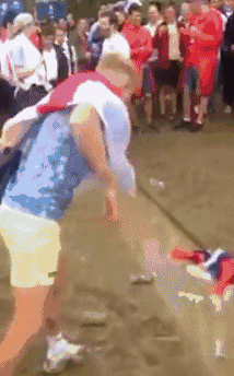 英国人又被准军事化训练的俄罗斯足球流氓们打了 然而