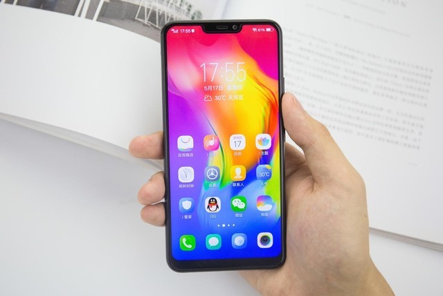 vivo Y83赏析 外观惊艳 内在彰显中端旗舰品质