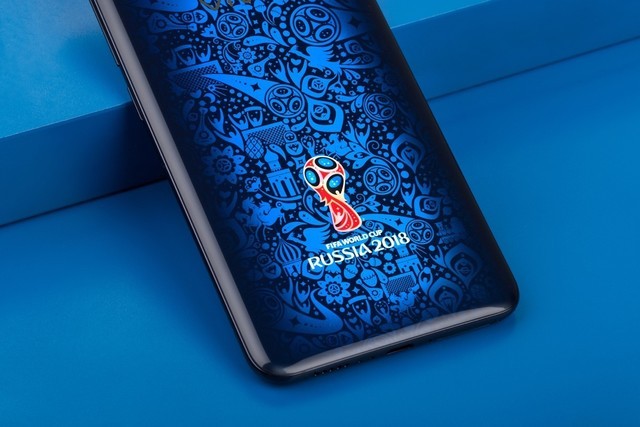 X21世界杯版典藏蓝真机 颜值情怀都满分