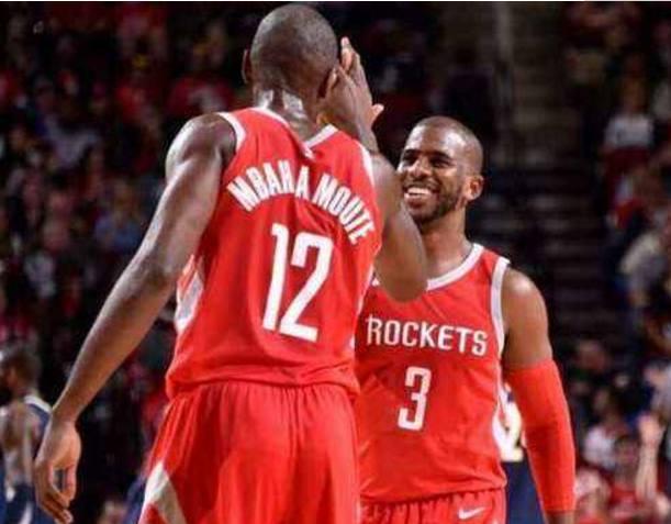 134分100板9帽,火箭旧将联手内线铁塔轰动NB