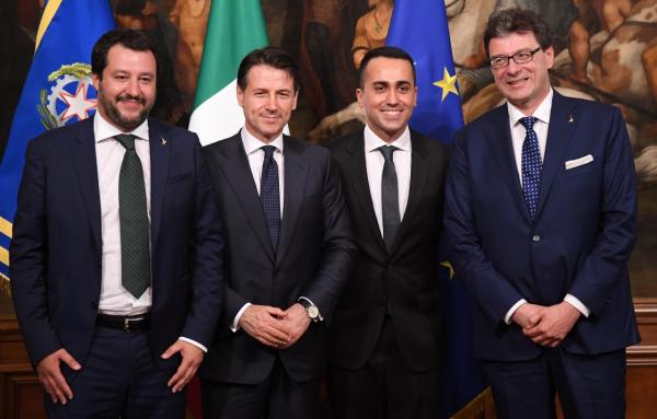 意大利新内阁名单获通过，民粹党派终掌权