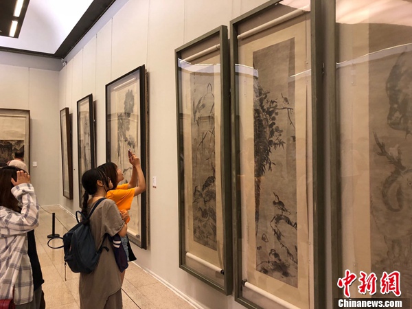 江西美术作品学术邀请晋京展在中国美术馆开幕