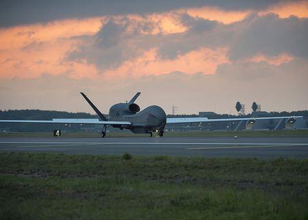 美军六架“全球鹰”无人侦察机将暂时部署至日本
