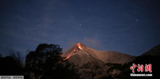 危地马拉火山持续爆发 已造成25人死亡300人受伤