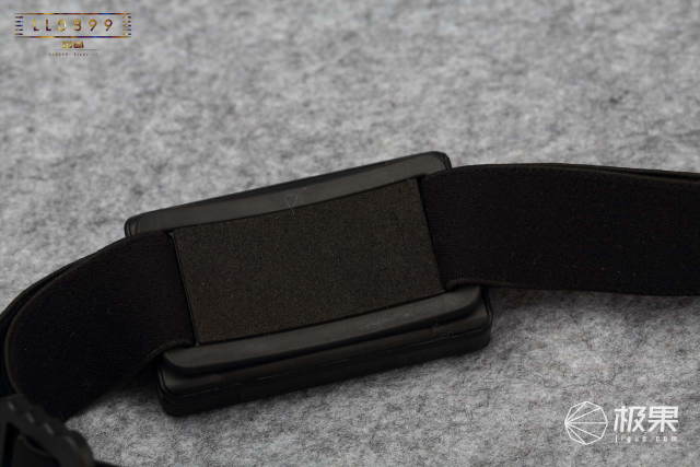 轻便小巧又防水的头灯我的夜跑专属利器—OLIGHTHS2头灯评测