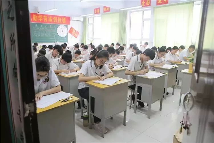 河北公布高考加分政策，农村独生子女考生增加10分投档