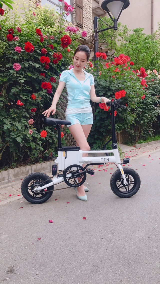 迷你惹眼不占地，这个短途代步神器超长续航70公里