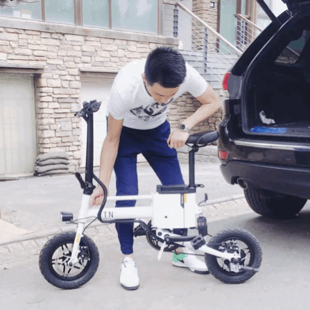 迷你惹眼不占地，这个短途代步神器超长续航70公里