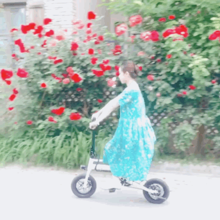 迷你惹眼不占地，这个短途代步神器超长续航70公里