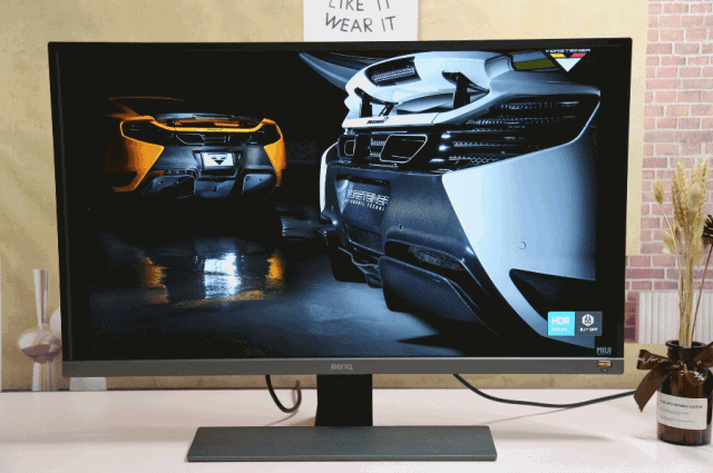 明基EW3270U显示器评测，吃鸡犹如落地开启4倍镜