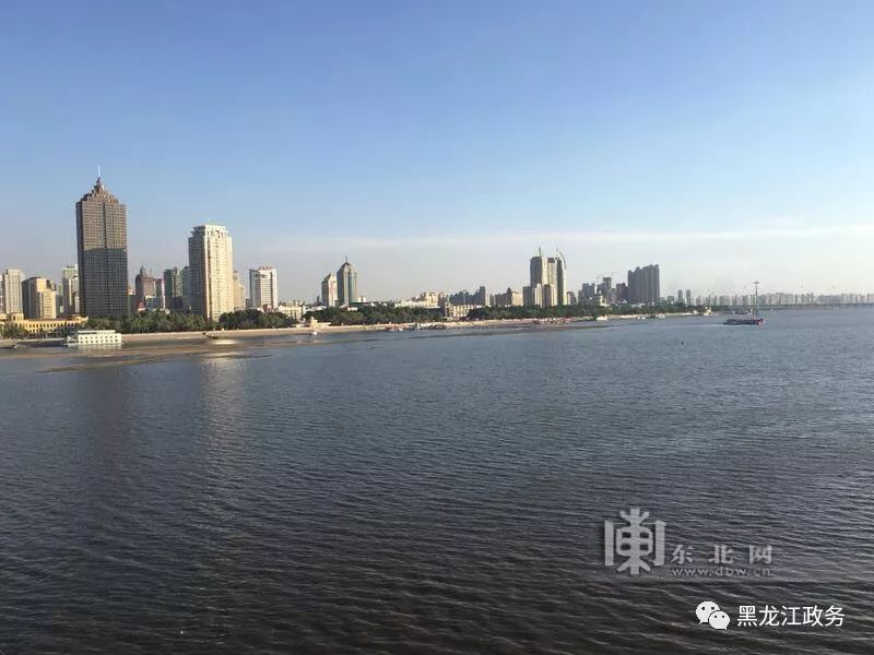 黑龙江省部分地区旱情缓解，松花江哈尔滨段水位上涨