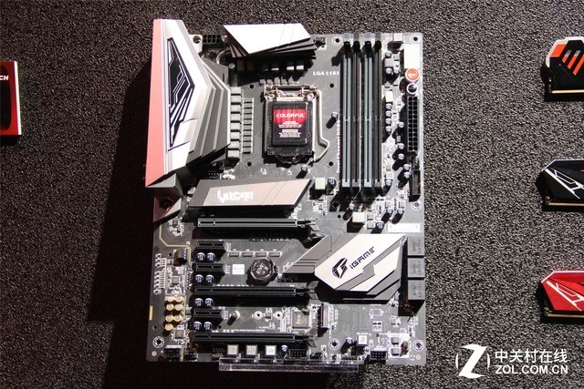 七彩虹携多款黑科技出现 前方展台探秘