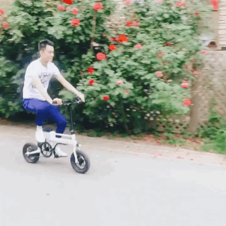 迷你惹眼不占地，这个短途代步神器超长续航70公里