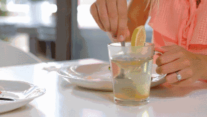 A0EB2D15D81D1C880D38893778F79753F8D229CEC_size845_w416_h235.gif