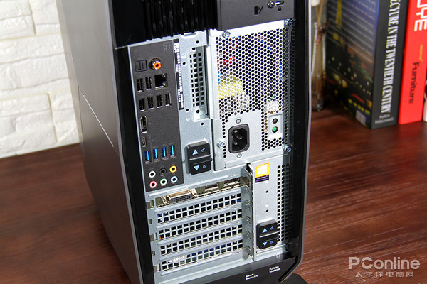 丰富的机身接口