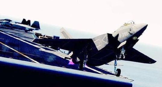 重磅!歼15舰载机总师透露:明年二代舰载机将首