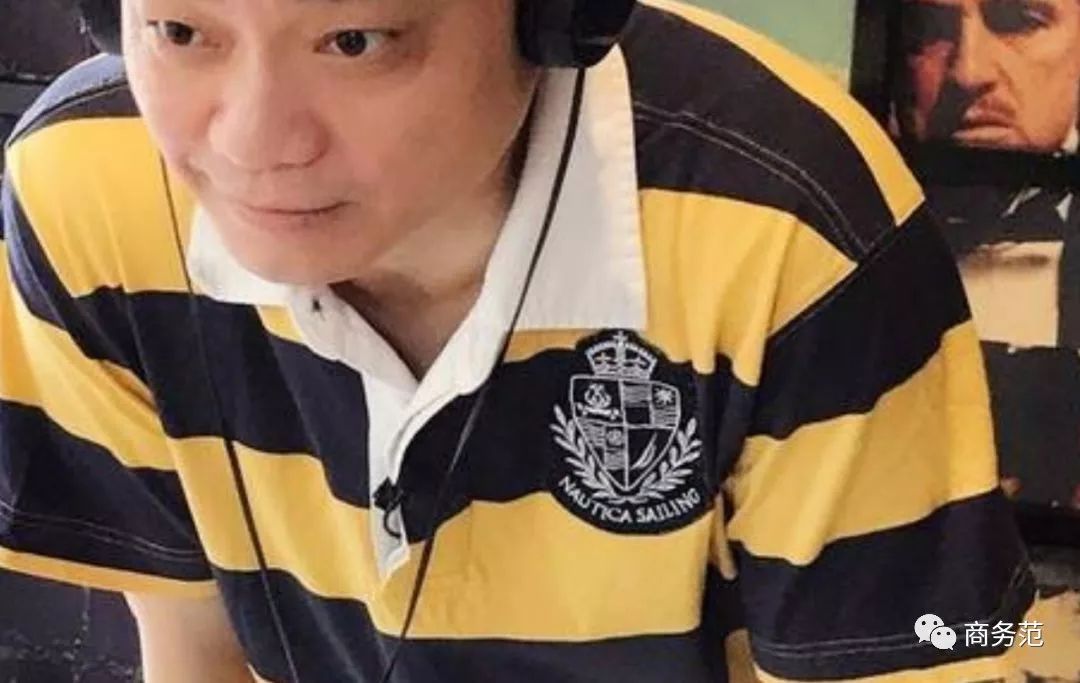 崔永元戴Armani帽子穿Polo开战,为啥厉害男人