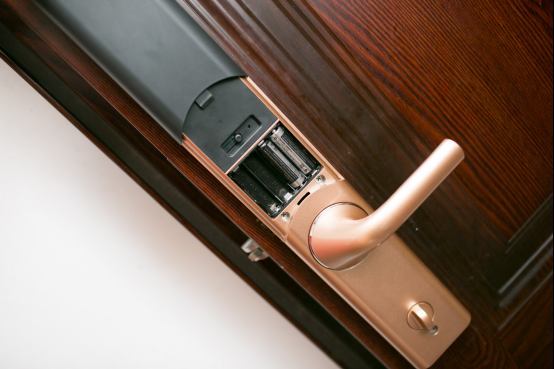 德施曼T86指纹锁体验，老人家出门不再担心忘带钥匙