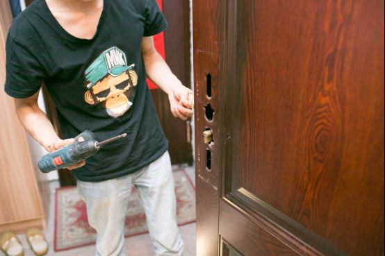 德施曼T86指纹锁体验，老人家出门不再担心忘带钥匙