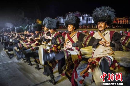 藏文化史诗剧《文成公主》“引援”助力产业脱贫