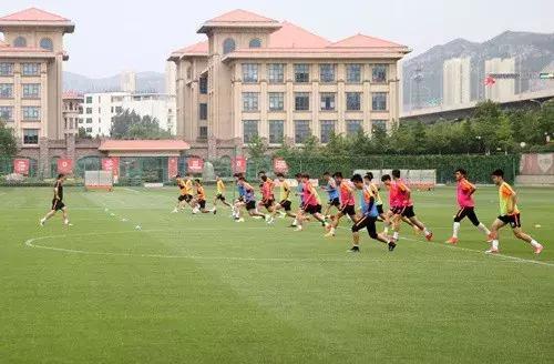 鲁能重新开练主力复出,外援尚未参加合练,这几