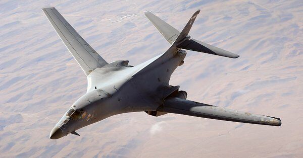 美军B-1超音速轰炸机将暂时全面停飞，原因是这个...