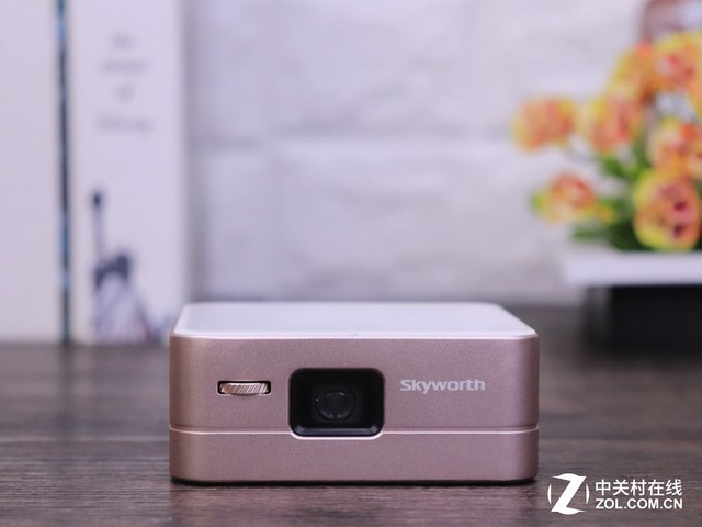 3.5cm的大屏影院 创维小派智能投影评测 