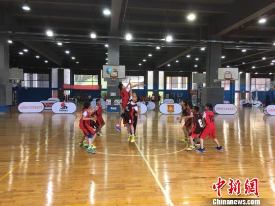 姚基金希望小学篮球季首次在云南“开赛”
