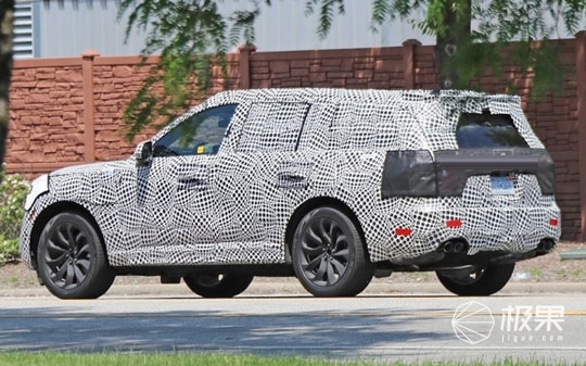 林肯飞行家路试谍照曝光：超大中控屏，秒杀X5Q7！