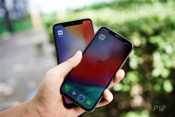 真假李逵的IT圈碰面:苹果iPhone X和小米8对比